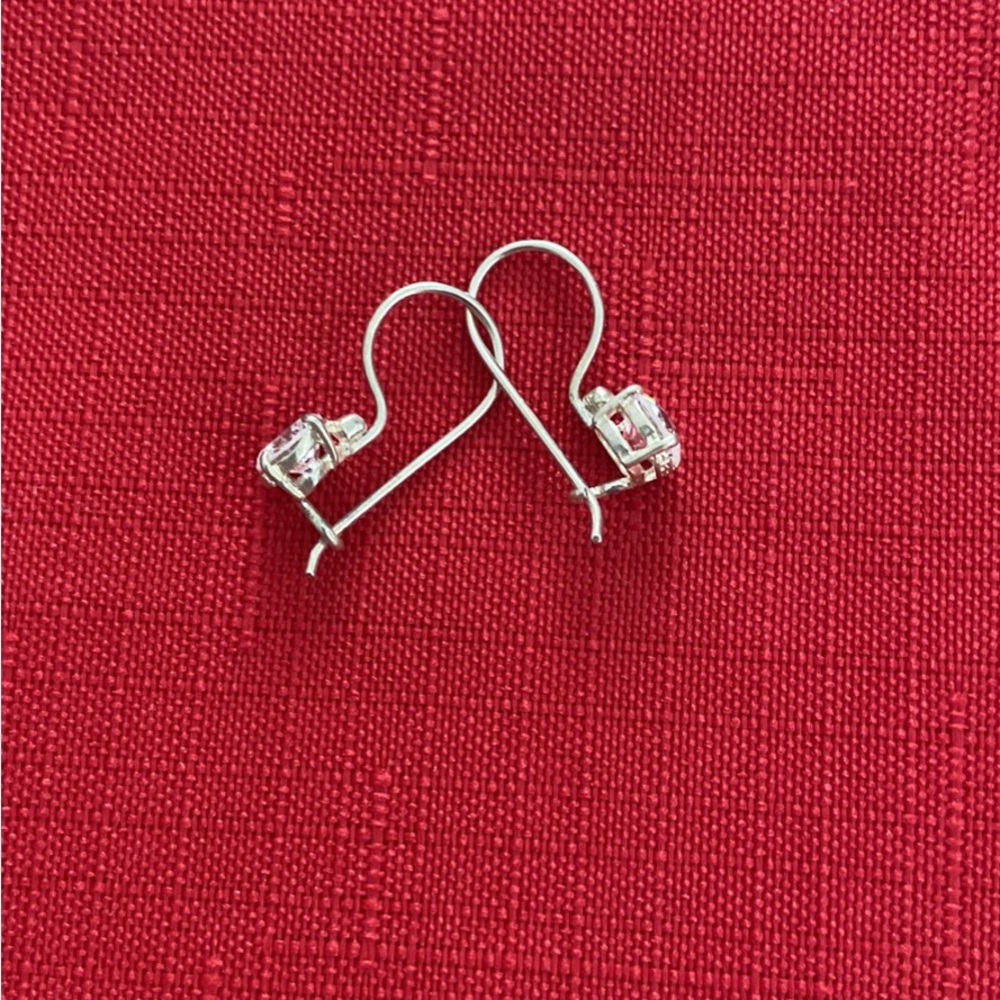 Women’s earrings - Picture 2 of 3